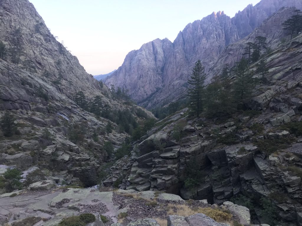 GR20 trail: Hiking from Refuge de Carrozzu to Refuge Ascu | stage 3